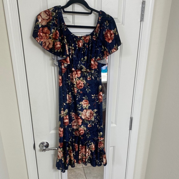 LulaRoe Cici Dress - (L) - Picture 1 of 6